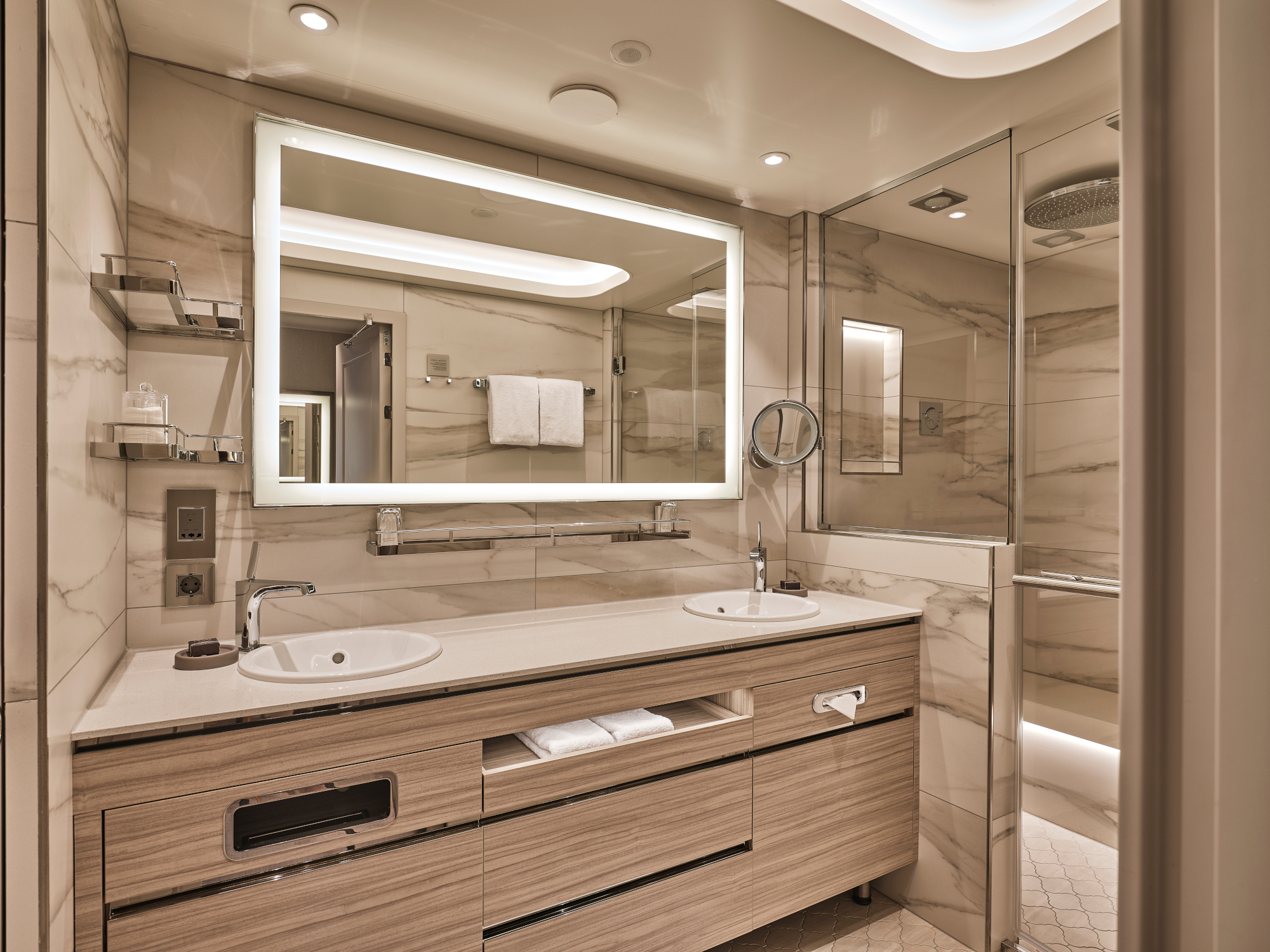 MyCruise Silversea Silver-Endeavour Kahytter Suite SL4